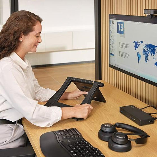 Why Does Using a Laptop Cause Neck Pain?