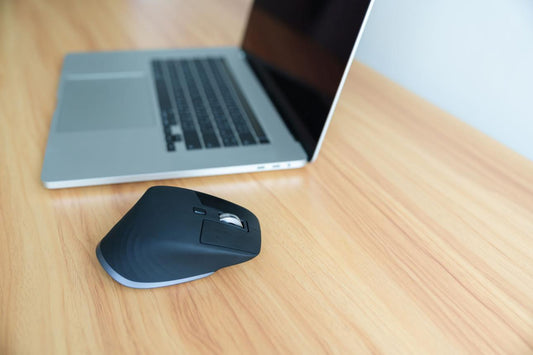 Vertical Mouse Buying Guide (What to Look For)