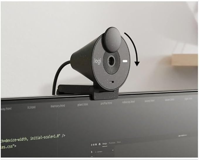 Logitech - Brio 300 1920x1080p USB-C Webcam with Privacy Shutter, Auto Light Correction - Graphite (Renewed)