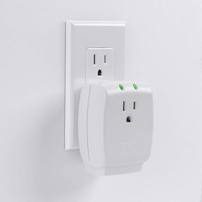 Belkin 1-Outlet Home Series SurgeCube - Grounded Outlet Portable Wall Tap Adapter with Ground & Protected Light Indicators for Office,Charging Brick - White,ABS,885 Joules,(Pack of 10)