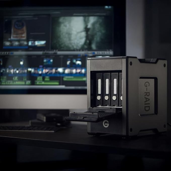SanDisk Professional G-RAID Shuttle 4-Bay Thunderbolt 3 RAID Array with 80TB (4x 20TB) Removable HDD