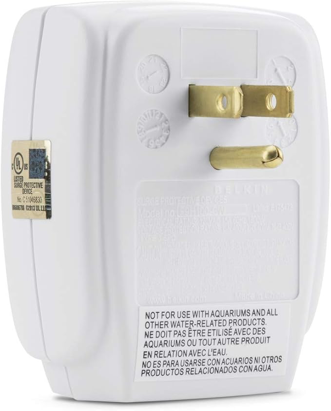 Belkin 1-Outlet Home Series SurgeCube - Grounded Outlet Portable Wall Tap Adapter with Ground & Protected Light Indicators for Office, Charging Brick - White, ABS, 885 Joules
