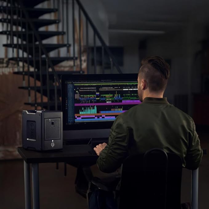 SanDisk Professional G-RAID Shuttle 4-Bay Thunderbolt 3 RAID Array with 80TB (4x 20TB) Removable HDD