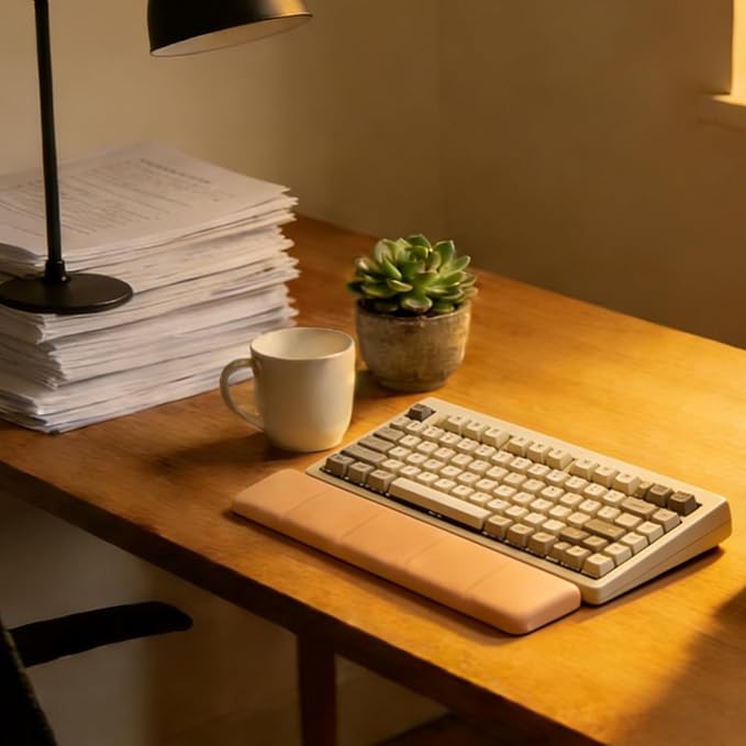 Ergonomic Keyboard Wrist Rest - Keyboard Wrist Cushion with Non-Slip Base, Brown Cute Wrist Rest Support for Keyboard, Laptop, Mac,Typing