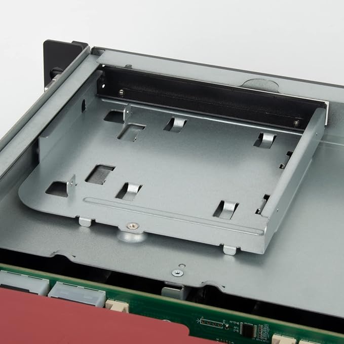 Silverstone Technology RM43-320-RS 4U 20-Bay 2.5" / 3.5" HDD/SSD rackmount Storage Server Chassis with Mini-SAS HD SFF-8643 12 Gb/s Interface, SST-RM43-320-RS