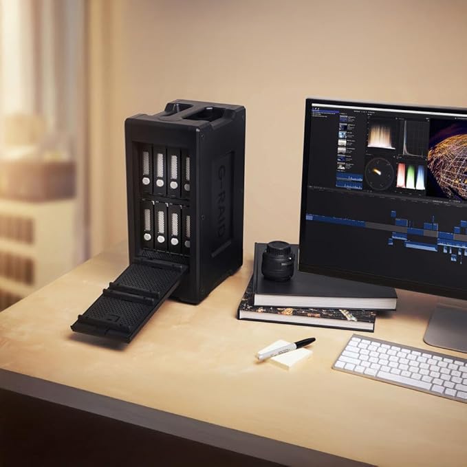SanDisk Professional G-RAID Shuttle 8-Bay Thunderbolt 3 RAID Array with 160TB (8x 20TB) Removable HDD