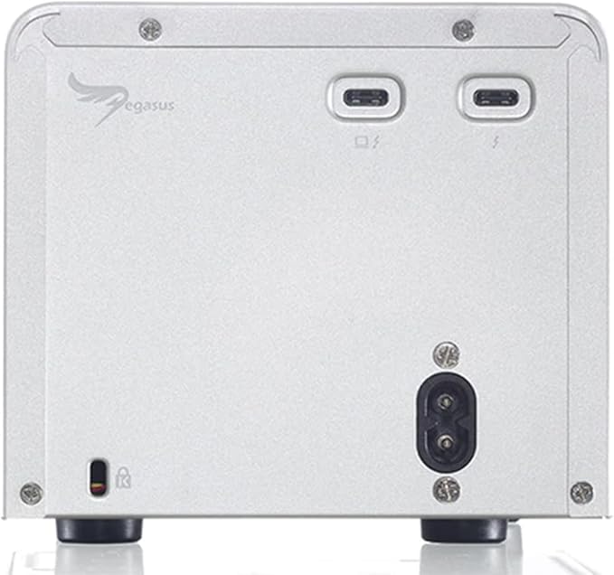 Promise Technology Pegasus M4 4-Bay Thunderbolt 3/4 RAID Array - 8TB SSD