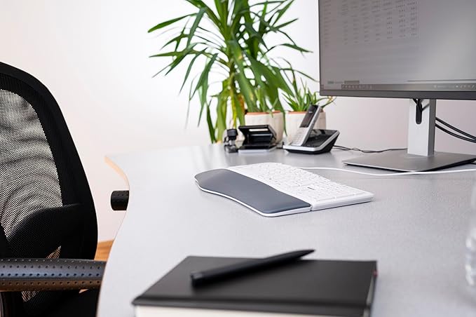 CHERRY KC 4500 Ergo, Ergonomic Keyboard, German Layout (QWERTZ), Wired, Wrist Rest with Memory Foam, Curved Keypad, White/Grey