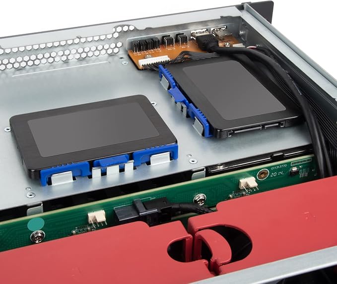 Silverstone Technology RM43-320-RS 4U 20-Bay 2.5" / 3.5" HDD/SSD rackmount Storage Server Chassis with Mini-SAS HD SFF-8643 12 Gb/s Interface, SST-RM43-320-RS