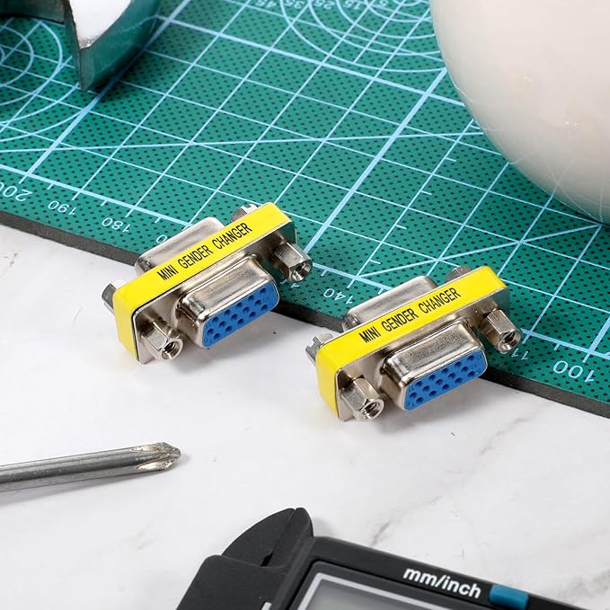 VGA Female to Female Adapter, VGA Coupler HD15 Mini Gender Changer VGA Cable Extender Connector for Monitors Projectors Equipment Cable
